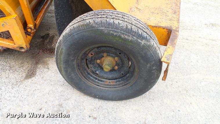 image for item L3142 Broce Broom H20 broom