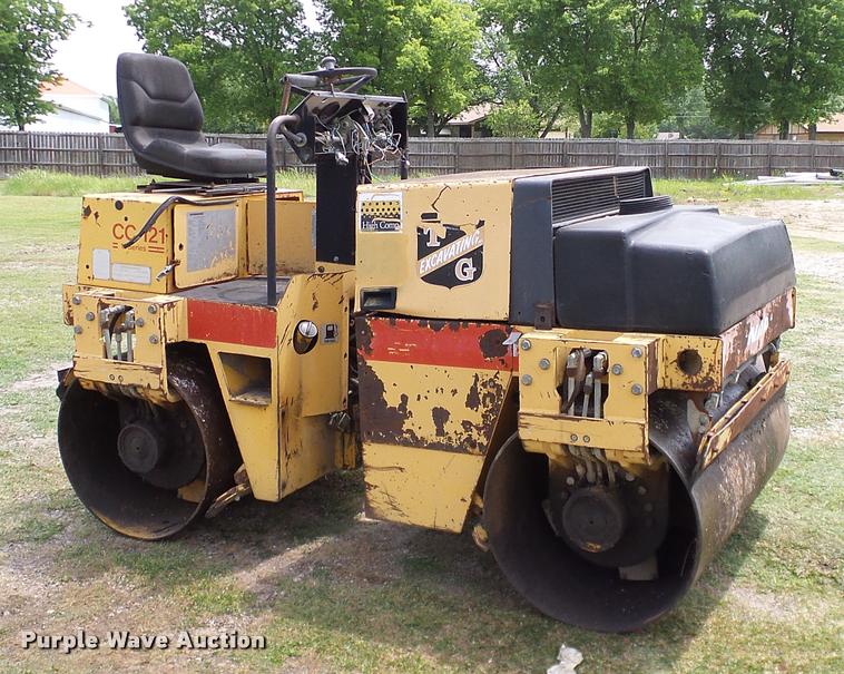 image for item L3145 1992 Dynapac CC121 double drum vibratory roller