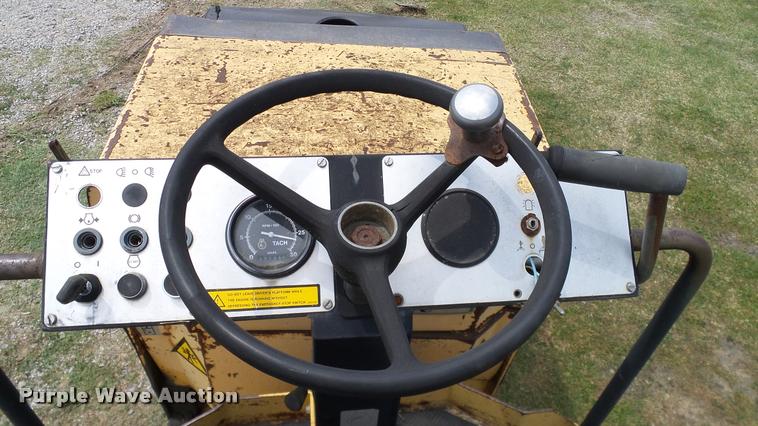 image for item L3145 1992 Dynapac CC121 double drum vibratory roller