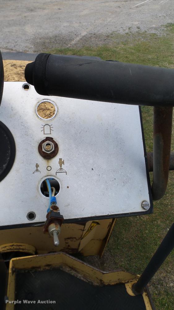 image for item L3145 1992 Dynapac CC121 double drum vibratory roller