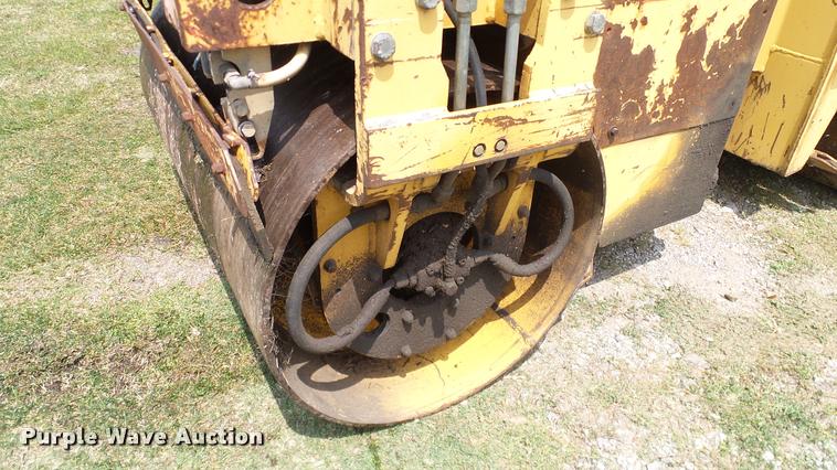 image for item L3145 1992 Dynapac CC121 double drum vibratory roller