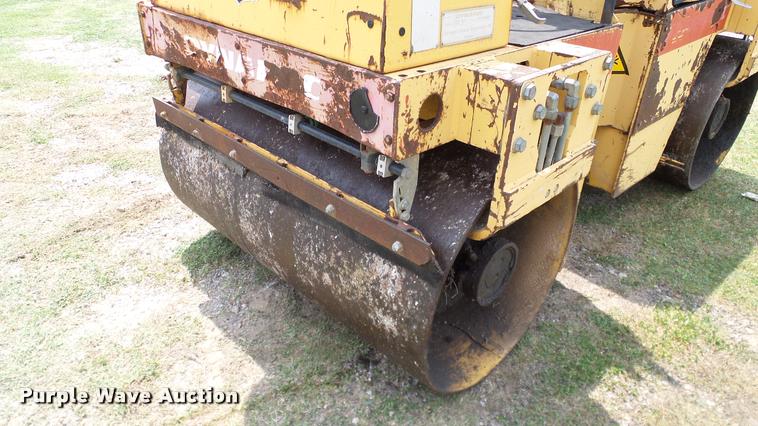 image for item L3145 1992 Dynapac CC121 double drum vibratory roller