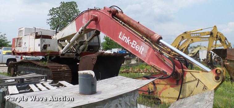 image for item L3148 1987 Link Belt LS-5800A excavator
