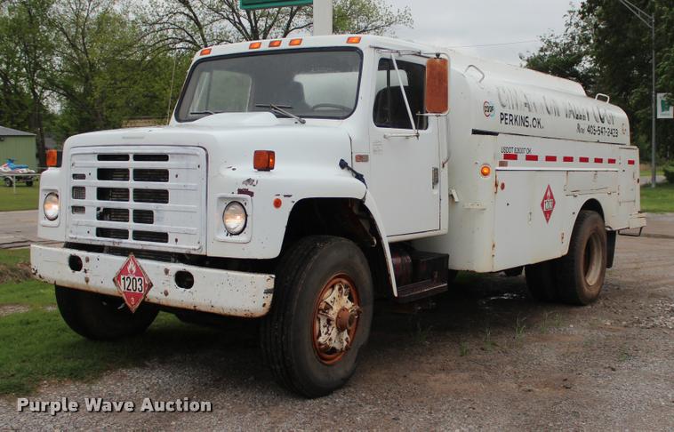 image for item L4991 1981 International S1900 fuel truck