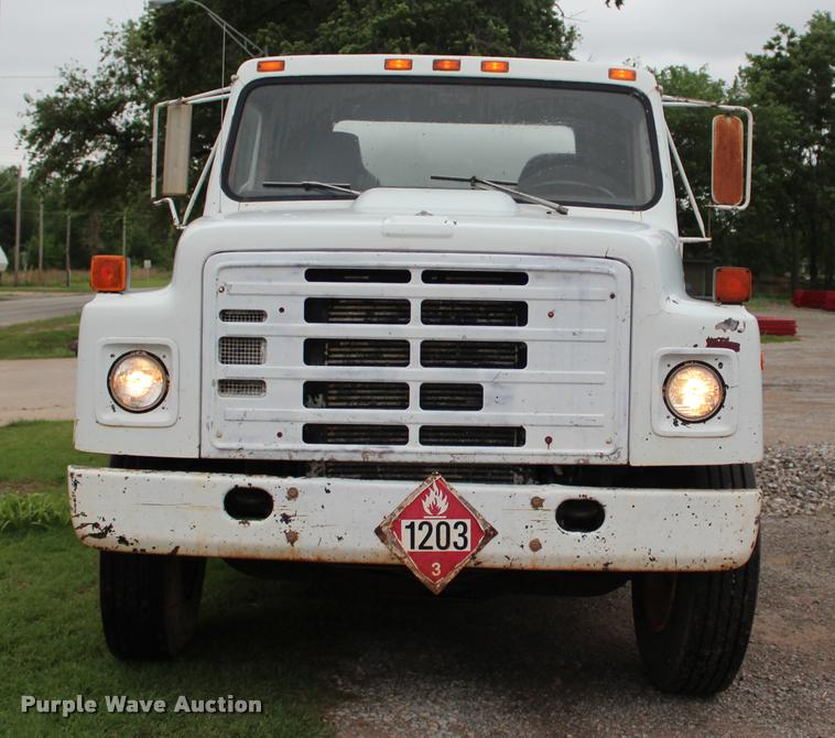 image for item L4991 1981 International S1900 fuel truck