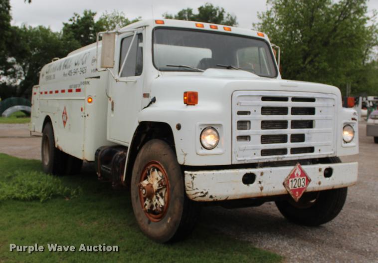image for item L4991 1981 International S1900 fuel truck