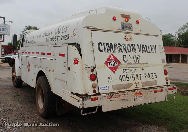 image for item L4991 1981 International S1900 fuel truck