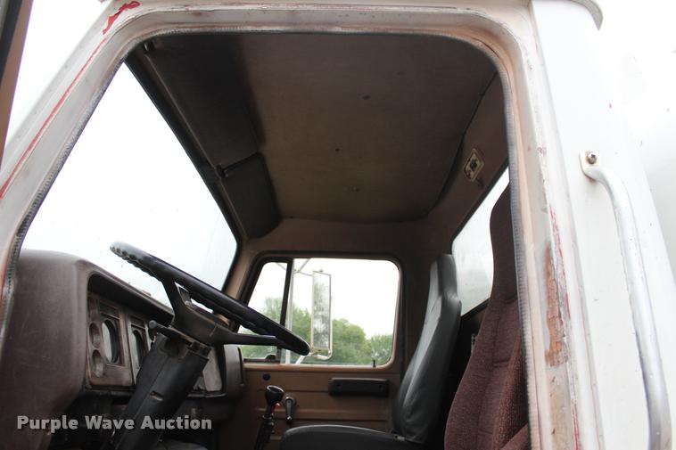 image for item L4991 1981 International S1900 fuel truck