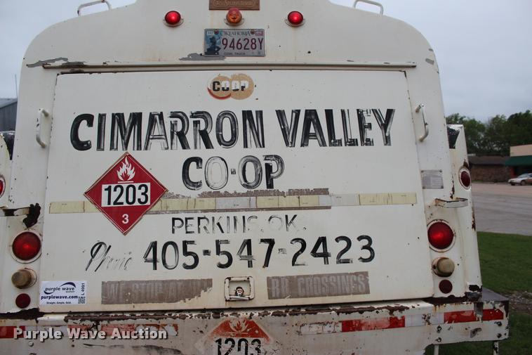 image for item L4991 1981 International S1900 fuel truck