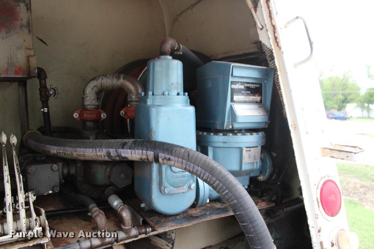 image for item L4991 1981 International S1900 fuel truck