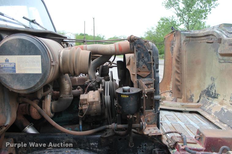 image for item L4991 1981 International S1900 fuel truck
