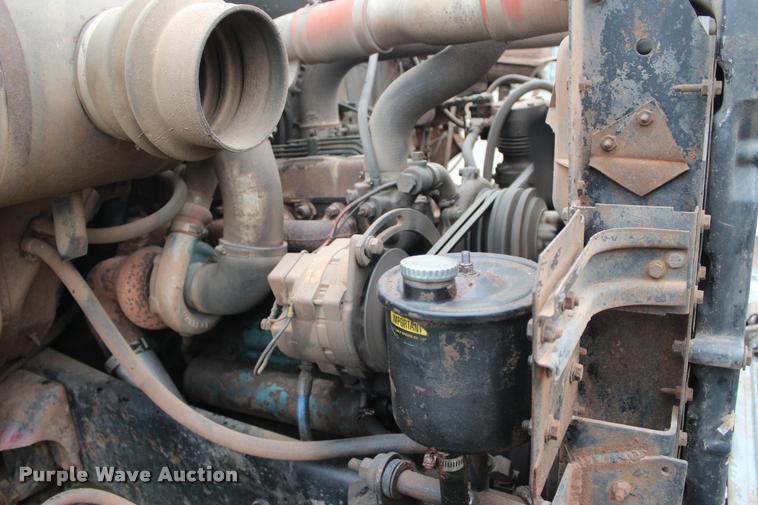 image for item L4991 1981 International S1900 fuel truck