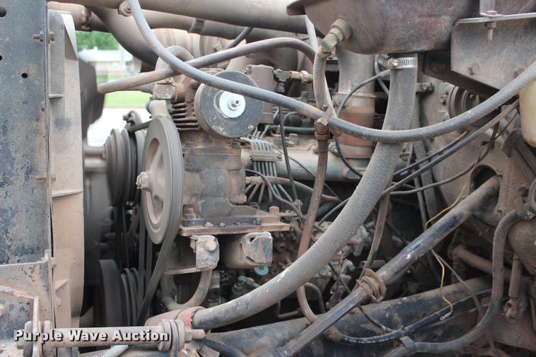 image for item L4991 1981 International S1900 fuel truck