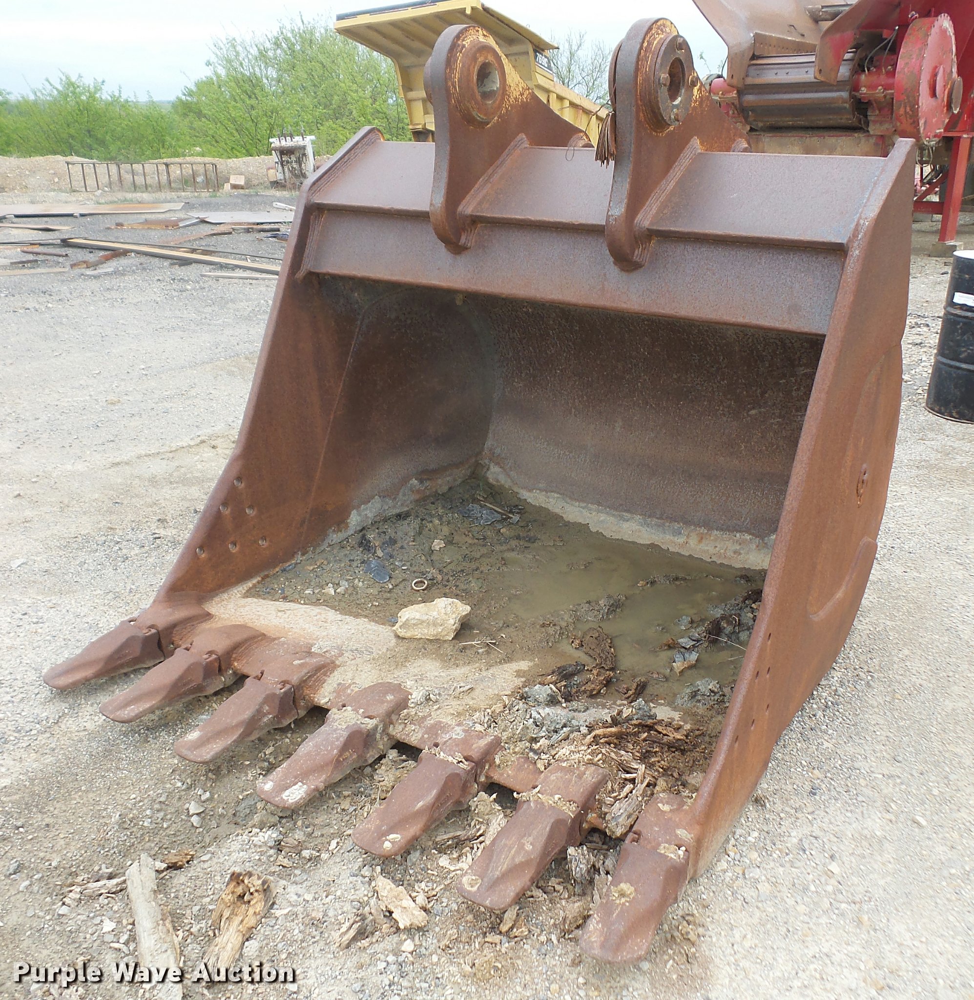 CP excavator bucket in Scranton, KS Item DA8143 sold Purple Wave