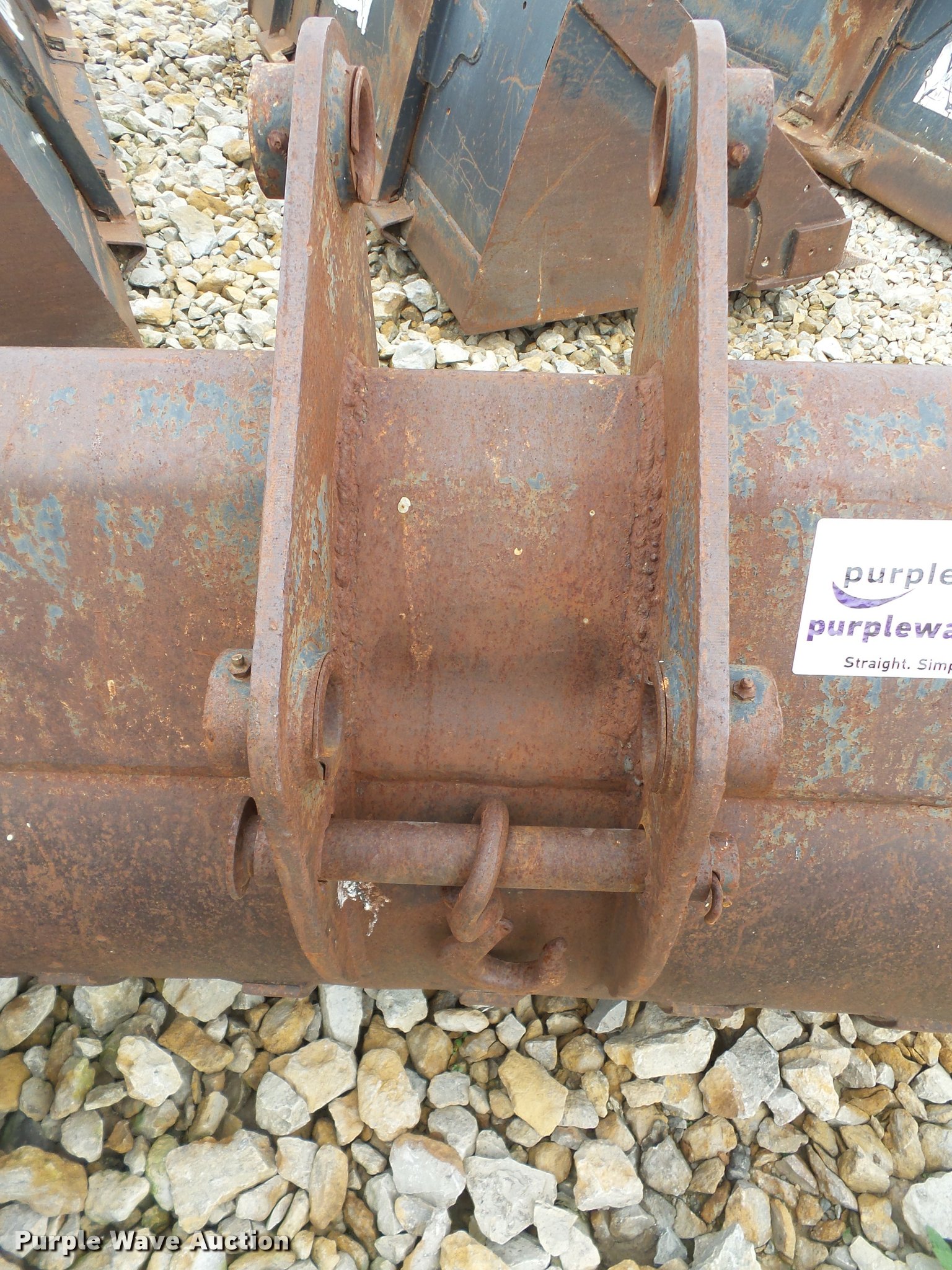 JCB backhoe bucket in Topeka, KS Item DA8232 sold Purple Wave