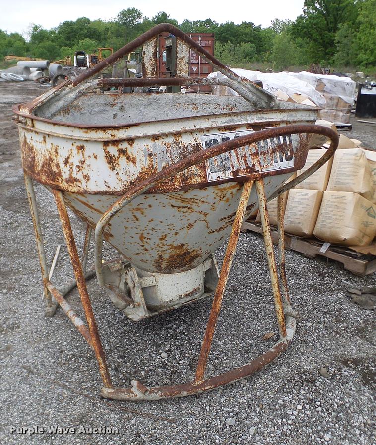 Gar-Bro 427-R concrete bucket in Tulsa, OK | Item DJ9890 sold | Purple Wave