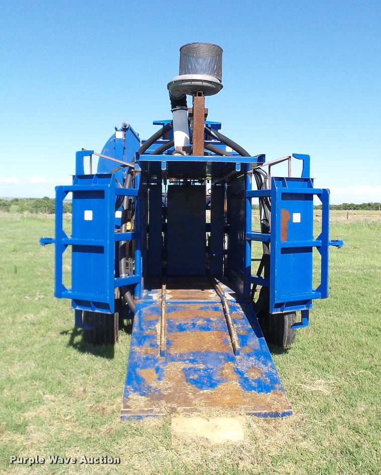 image for item DA6180 GFC Bale Band-It 100 bale bundler