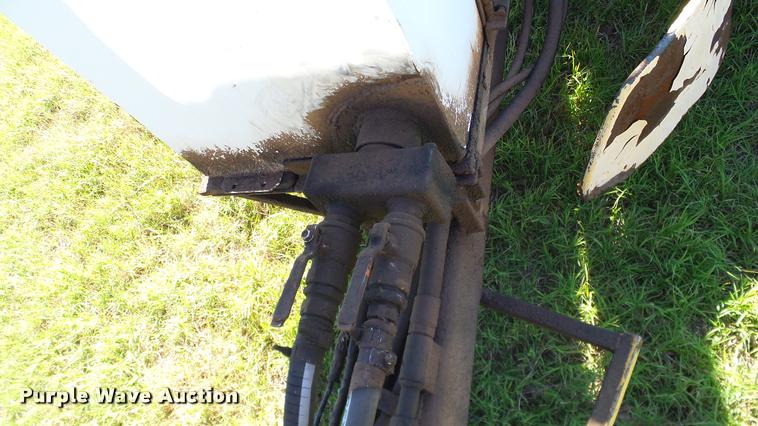 image for item DA6180 GFC Bale Band-It 100 bale bundler