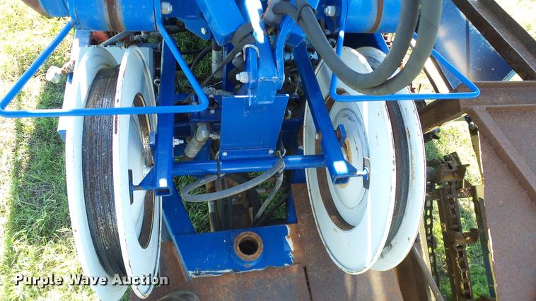 image for item DA6180 GFC Bale Band-It 100 bale bundler