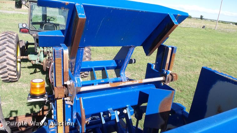 image for item DA6180 GFC Bale Band-It 100 bale bundler