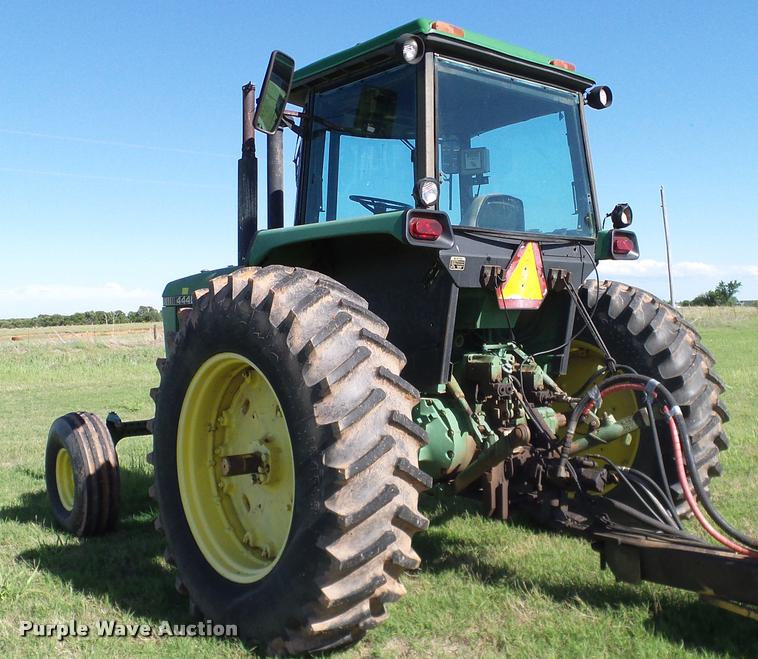 image for item DA6181 1981 John Deere 4440 tractor