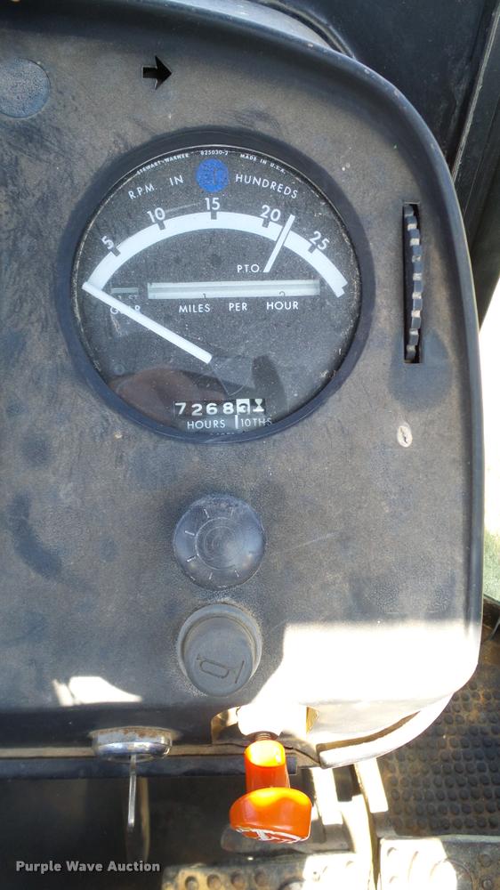 image for item DA6181 1981 John Deere 4440 tractor