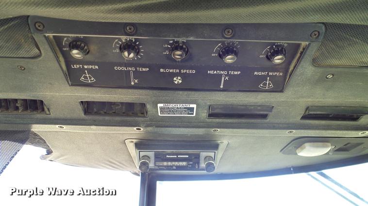 image for item DA6181 1981 John Deere 4440 tractor