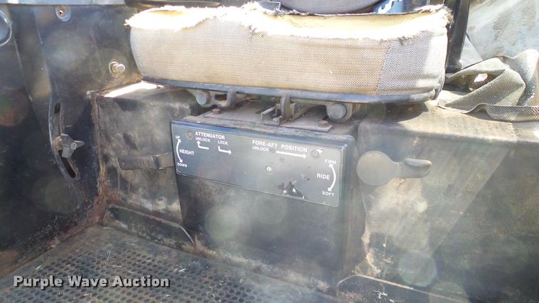 image for item DA6181 1981 John Deere 4440 tractor