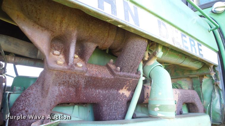 image for item DA6181 1981 John Deere 4440 tractor