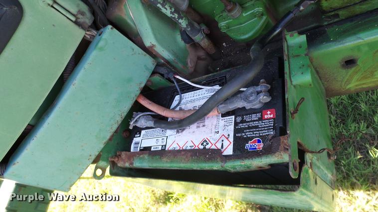 image for item DA6181 1981 John Deere 4440 tractor