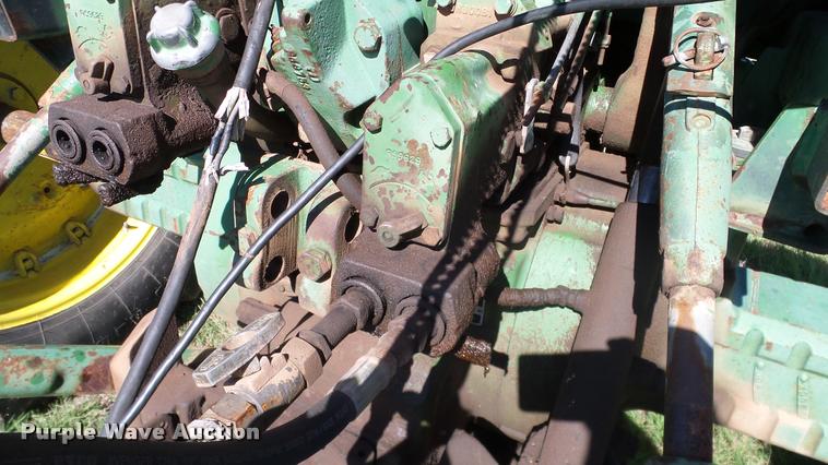 image for item DA6181 1981 John Deere 4440 tractor