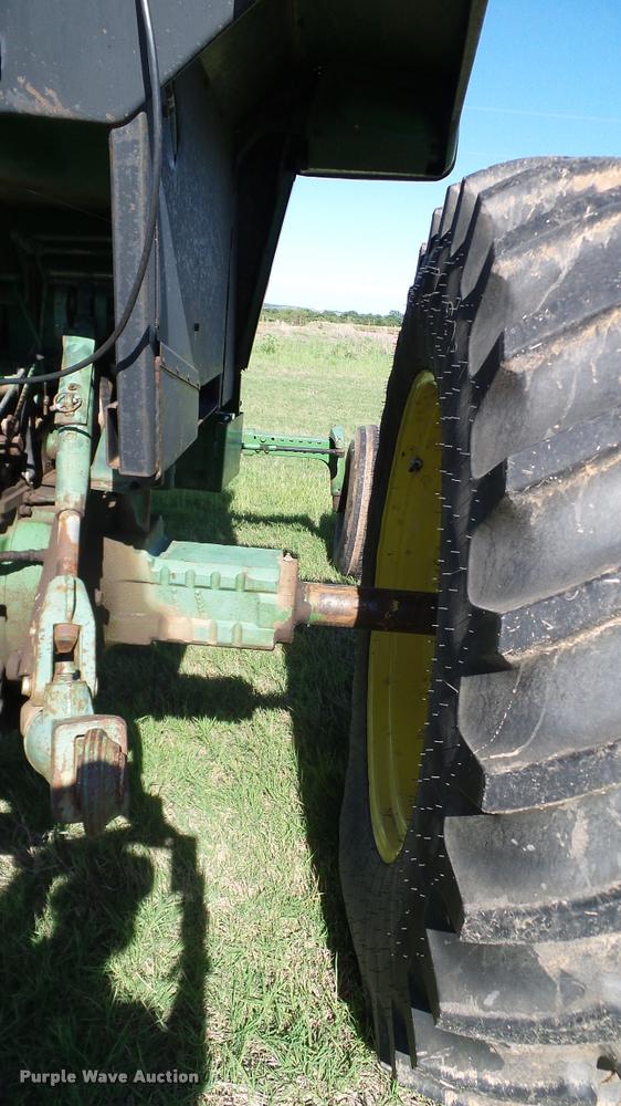 image for item DA6181 1981 John Deere 4440 tractor