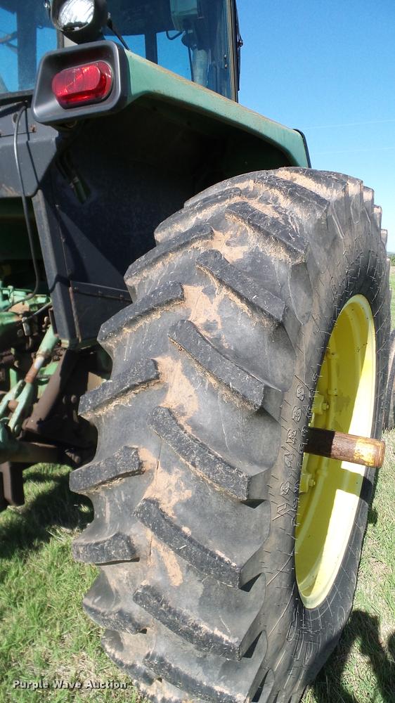 image for item DA6181 1981 John Deere 4440 tractor