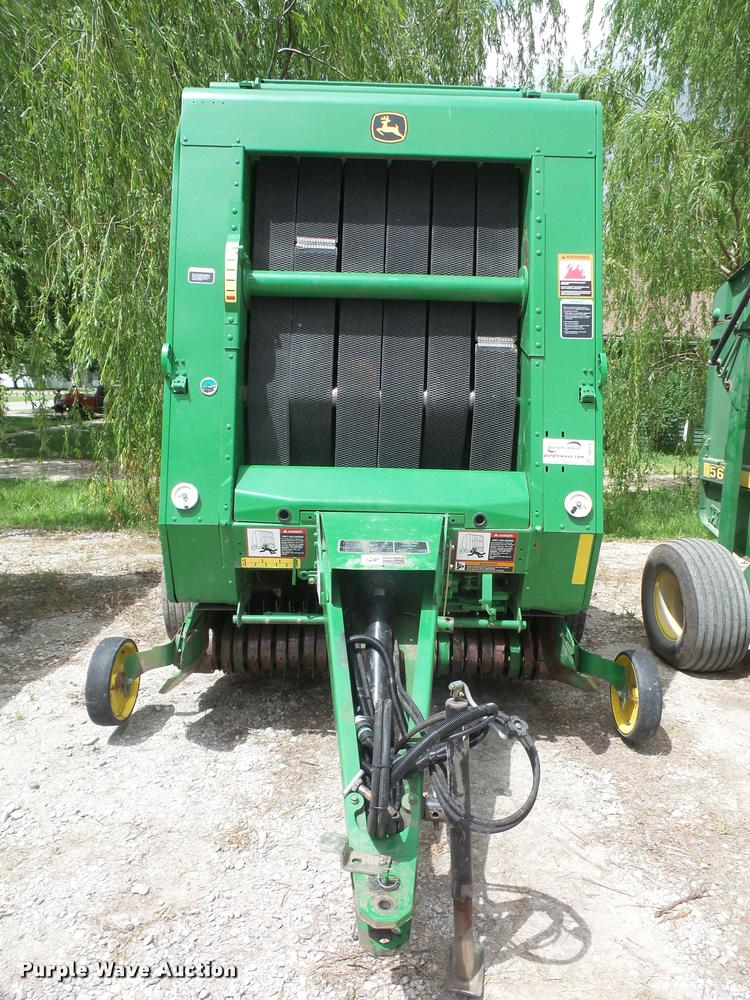 image for item DA6326 2005 John Deere 467 round baler