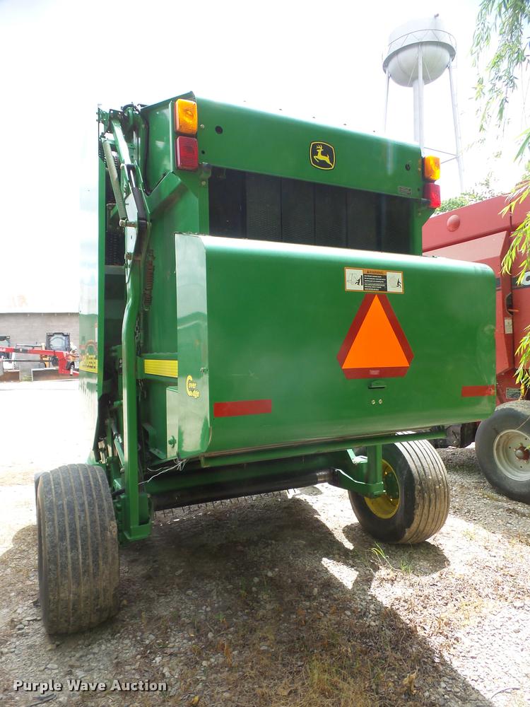 image for item DA6326 2005 John Deere 467 round baler
