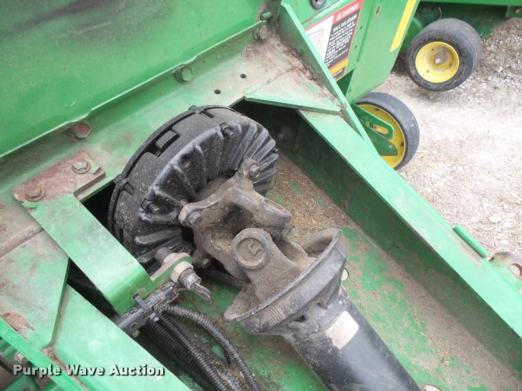 image for item DA6326 2005 John Deere 467 round baler