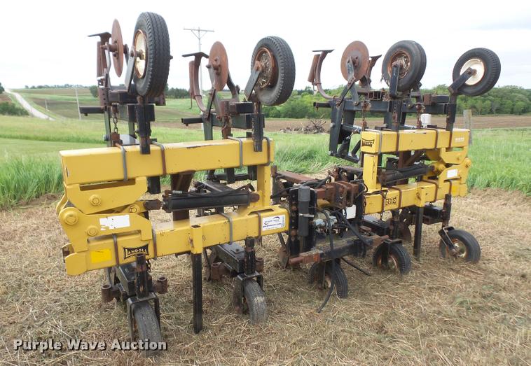 image for item DA6337 Landoll cultivator