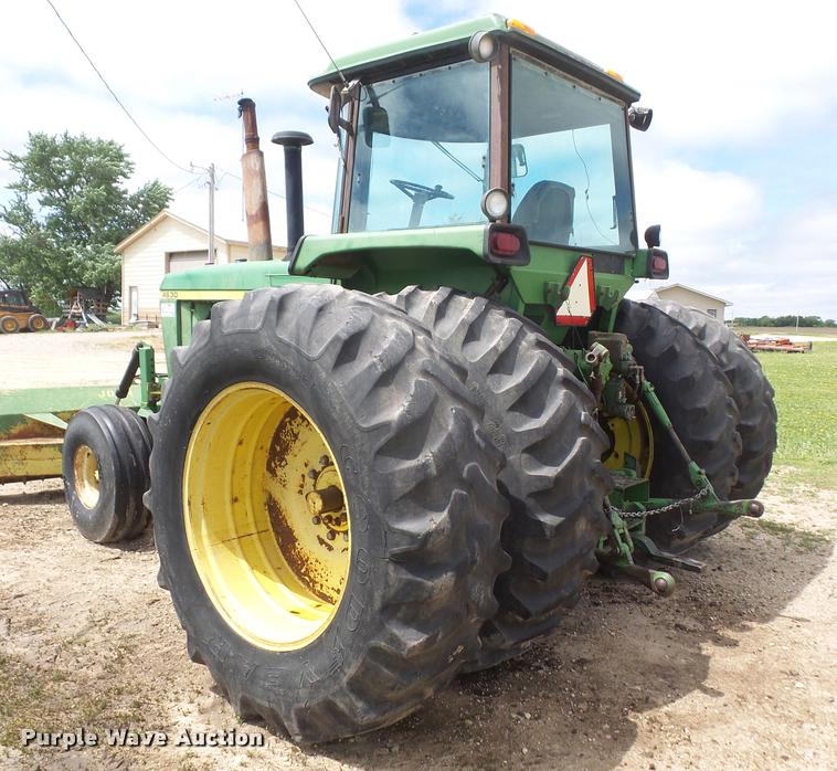 image for item DA6340 1976 John Deere 4630 tractor