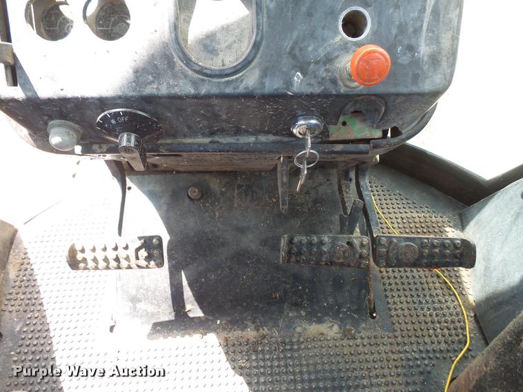 image for item DA6340 1976 John Deere 4630 tractor