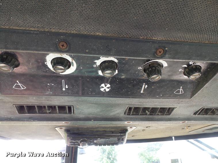 image for item DA6340 1976 John Deere 4630 tractor