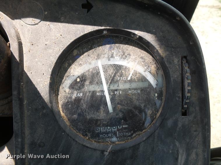 image for item DA6340 1976 John Deere 4630 tractor