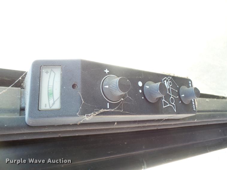 image for item DA6387 John Deere 8820 Titan II combine