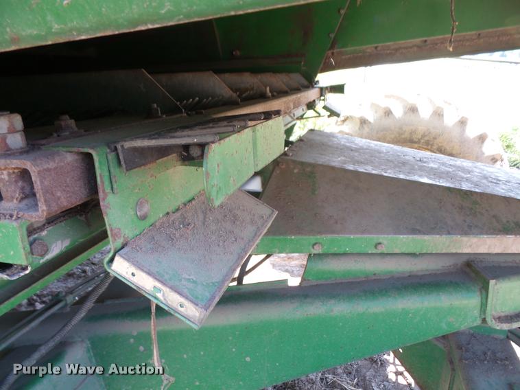 image for item DA6387 John Deere 8820 Titan II combine