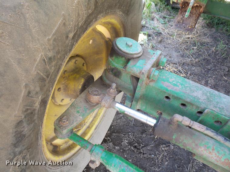 image for item DA6387 John Deere 8820 Titan II combine