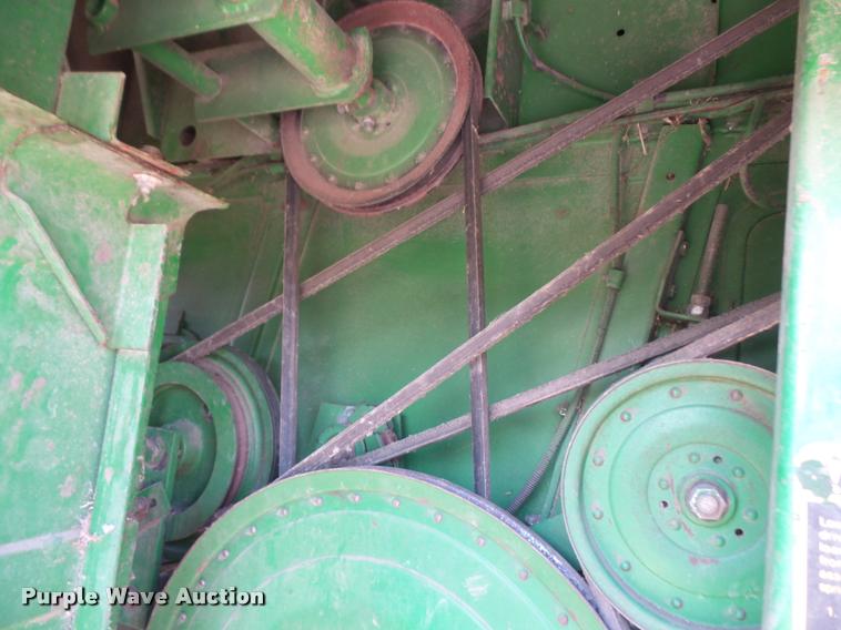 image for item DA6387 John Deere 8820 Titan II combine