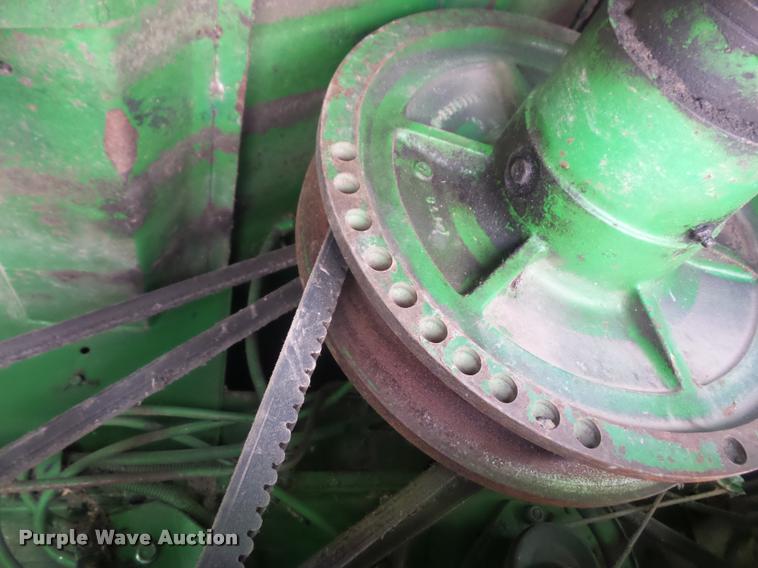 image for item DA6387 John Deere 8820 Titan II combine