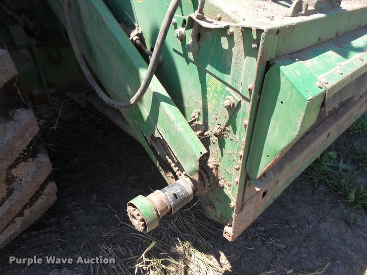 image for item DA6387 John Deere 8820 Titan II combine