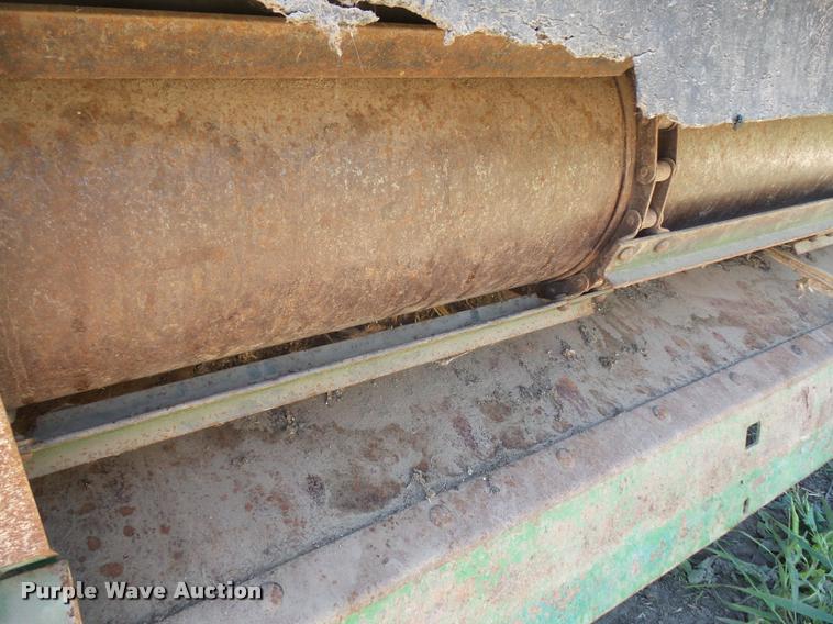 image for item DA6387 John Deere 8820 Titan II combine