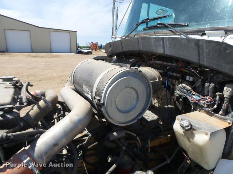 image for item DB2560 1998 Kenworth T800 silage truck