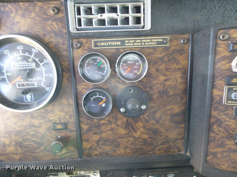 image for item DB2560 1998 Kenworth T800 silage truck